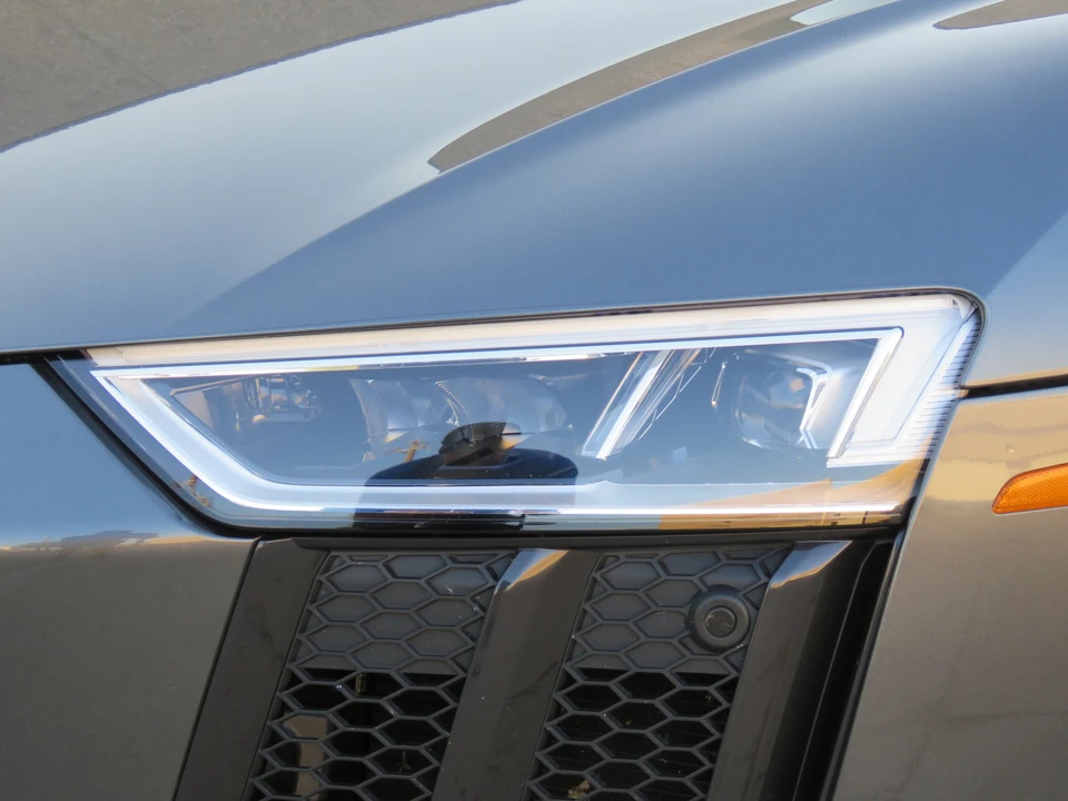 2018 Audi 4S R8 - Image 14 of 31