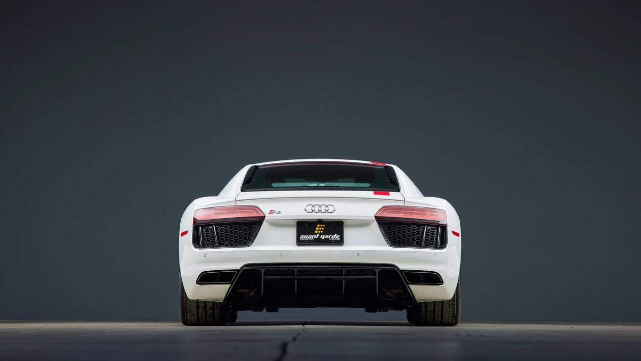 2018 Audi 4S R8 - Image 8 of 31