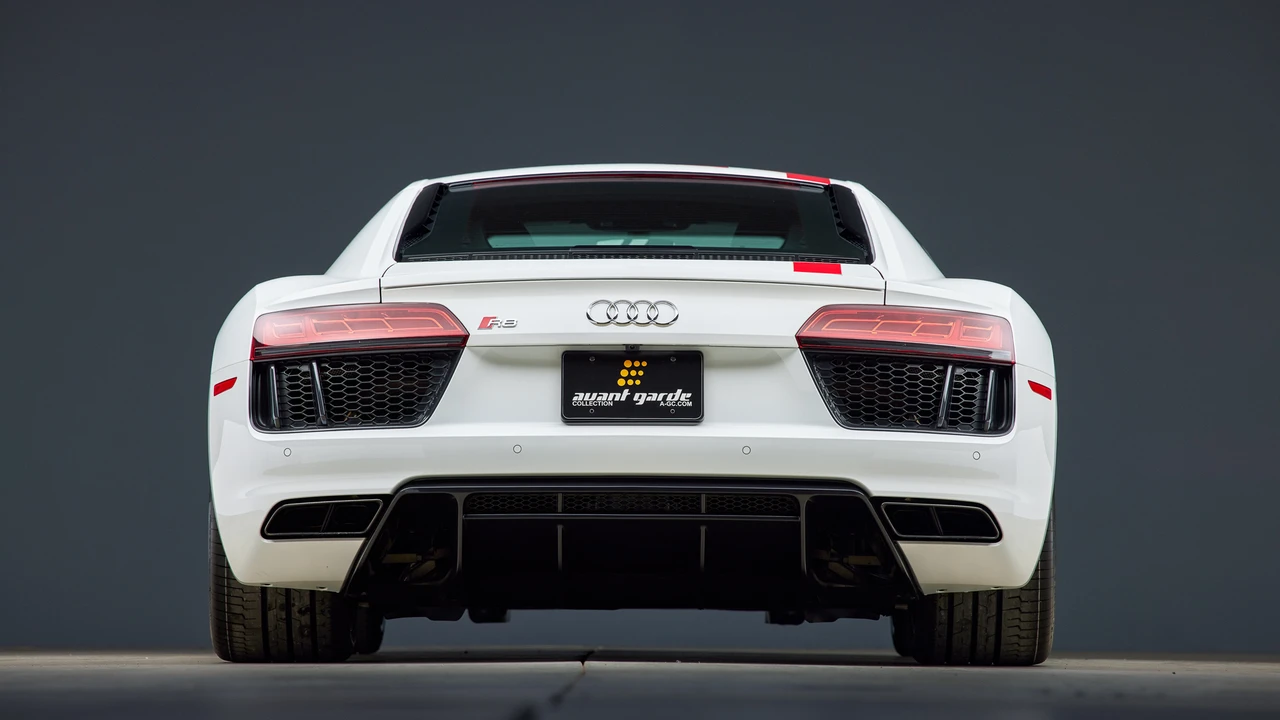 2018 Audi 4S R8 - Image 9 of 31