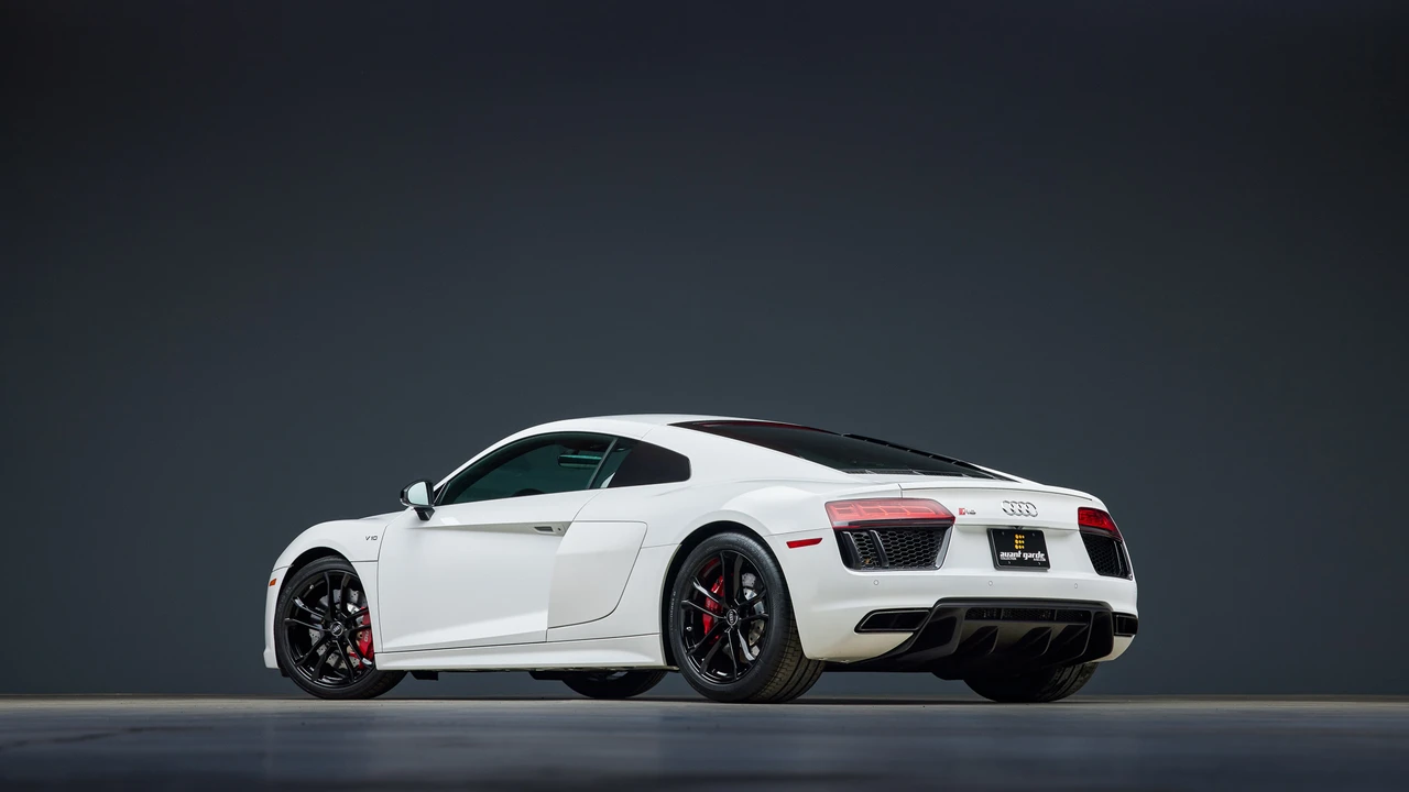 2018 Audi 4S R8 - Image 5 of 31