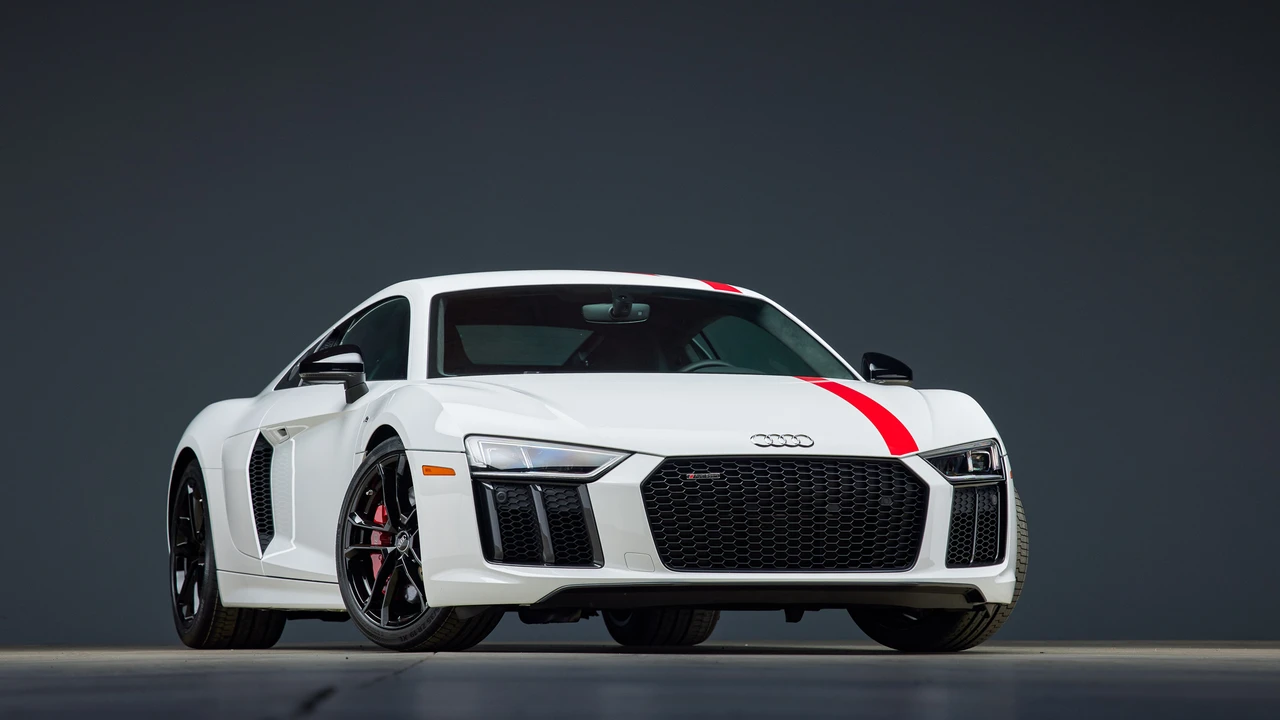 2018 Audi 4S R8 - Image 15 of 31