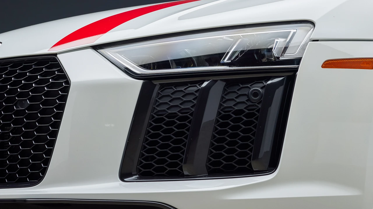 2018 Audi 4S R8 - Image 28 of 31