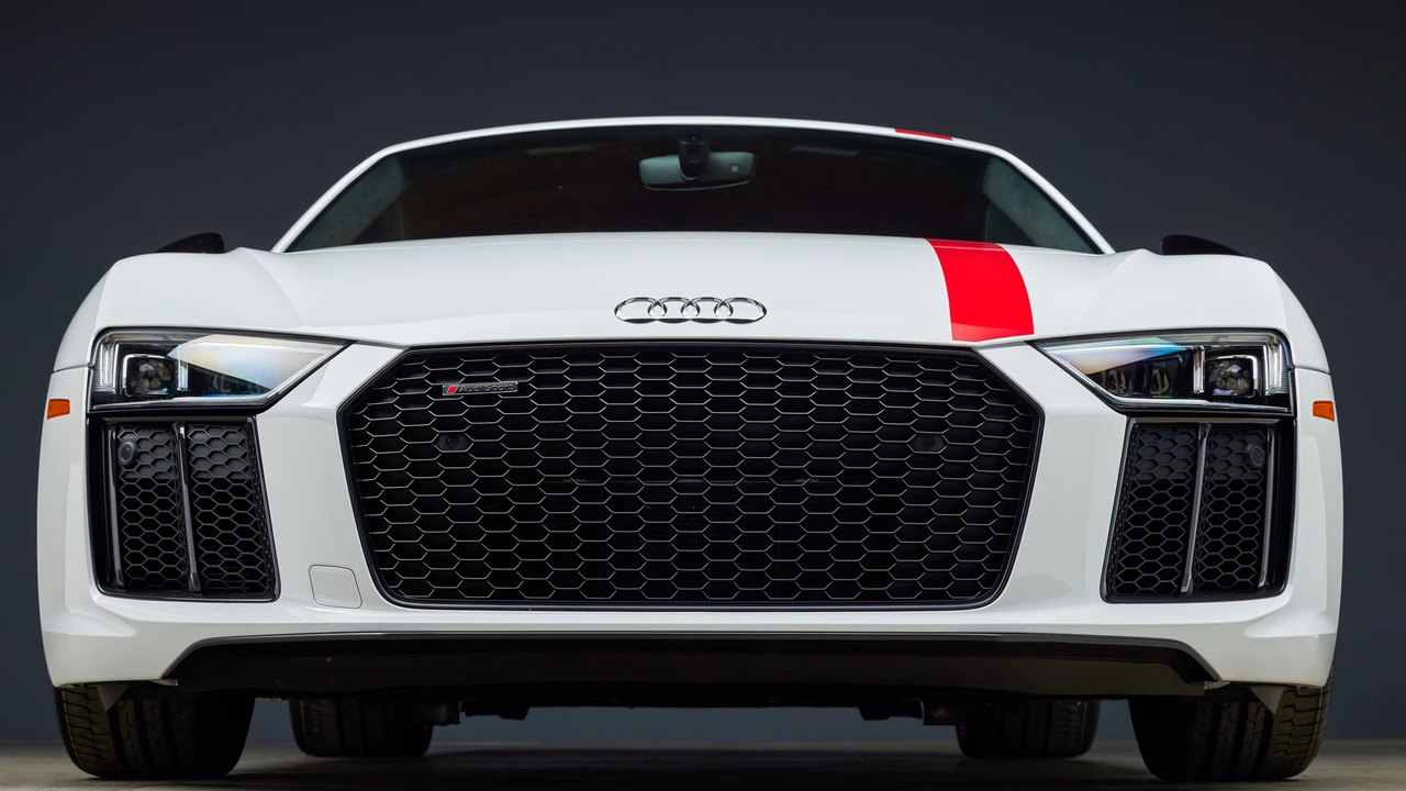 2018 Audi 4S R8 - Image 20 of 31