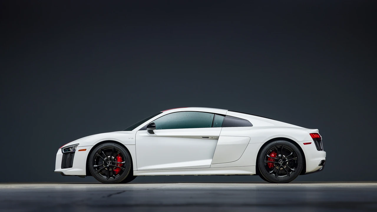 2018 Audi 4S R8 - Image 4 of 31