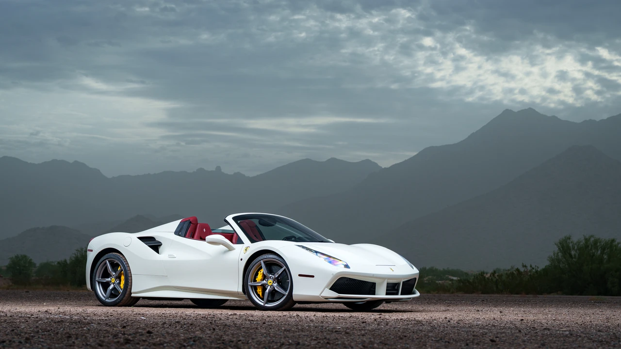 2018 Ferrari 488 Spider - Image 11 of 31