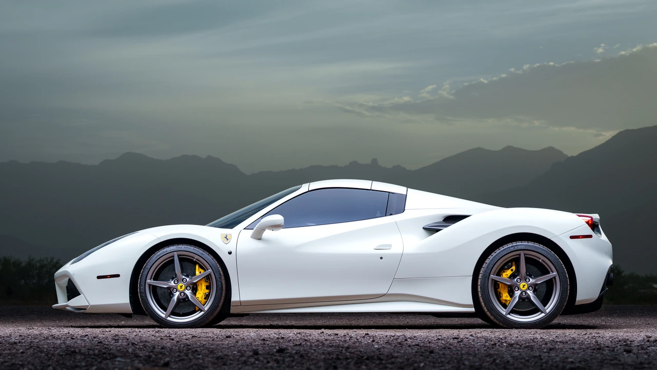 2018 Ferrari 488 Spider - Image 15 of 31