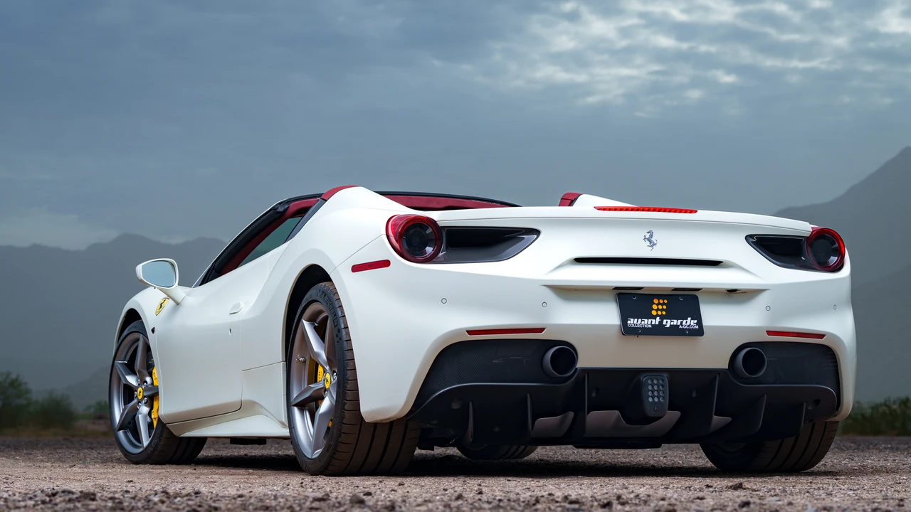 2018 Ferrari 488 Spider - Image 27 of 31