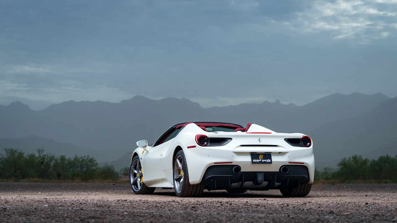 2018 Ferrari 488 Spider - Image 28 of 31