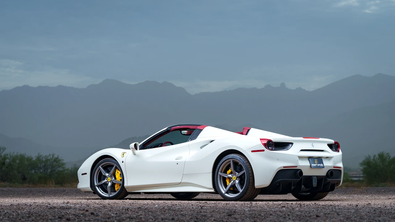 2018 Ferrari 488 Spider - Image 29 of 31