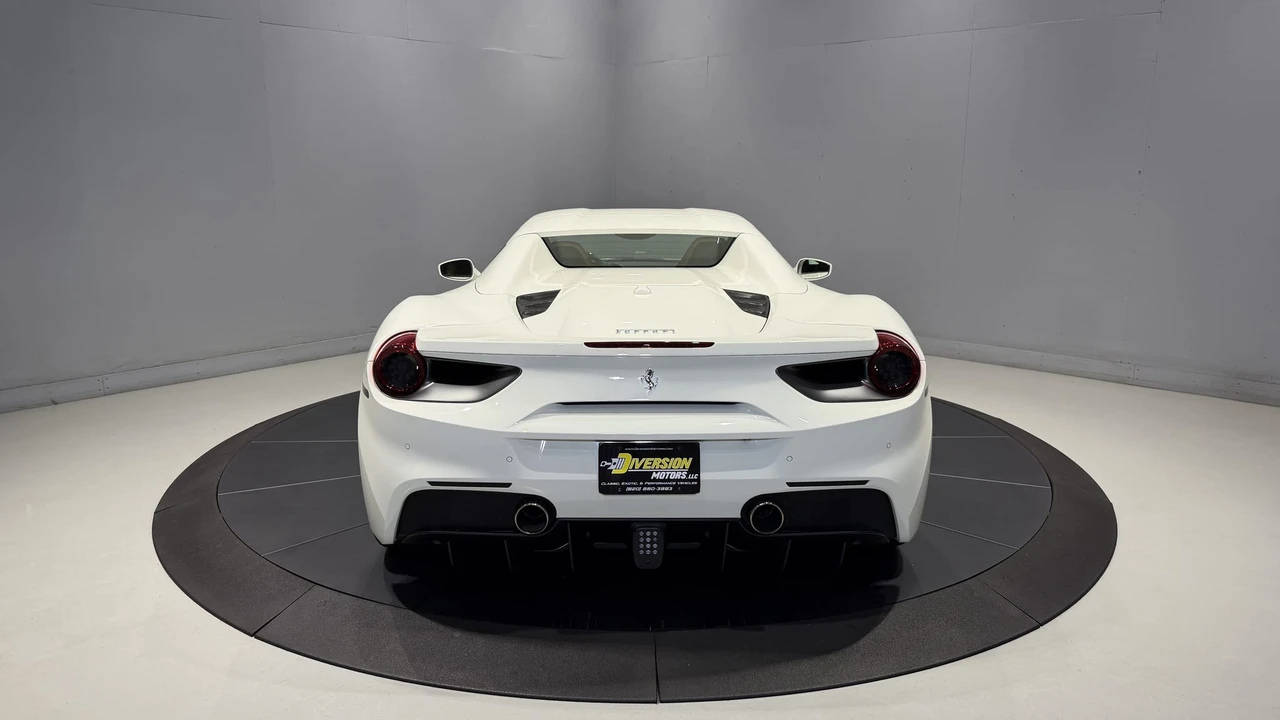 2018 Ferrari 488 Spider - Image 20 of 31