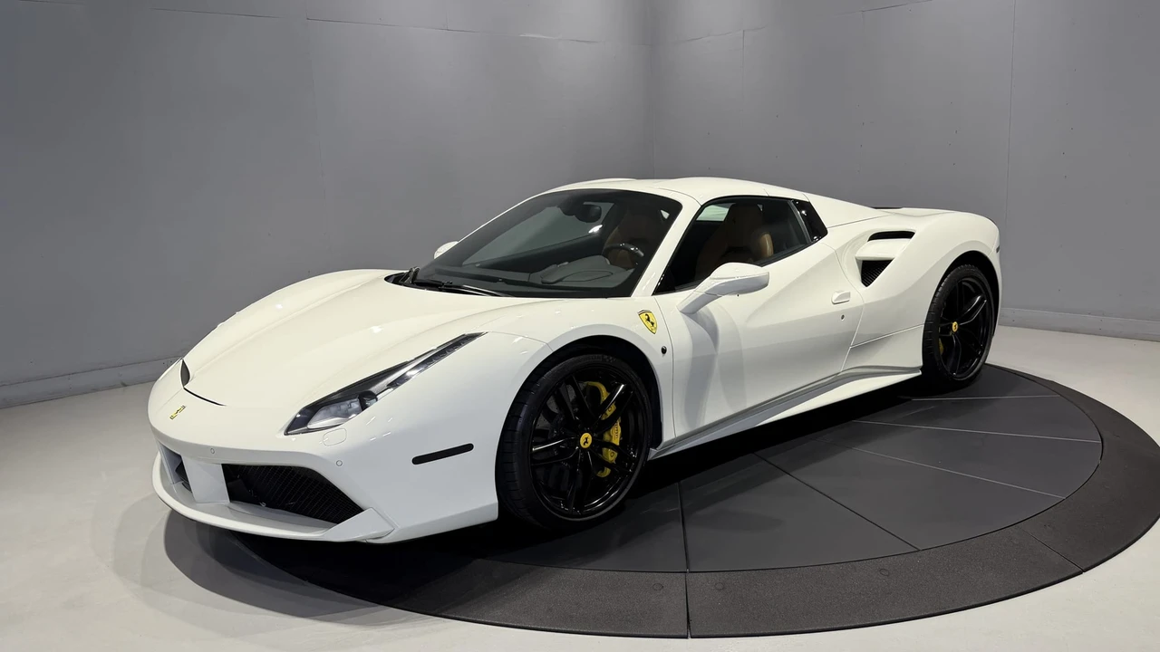 2018 Ferrari 488 Spider - Image 3 of 31