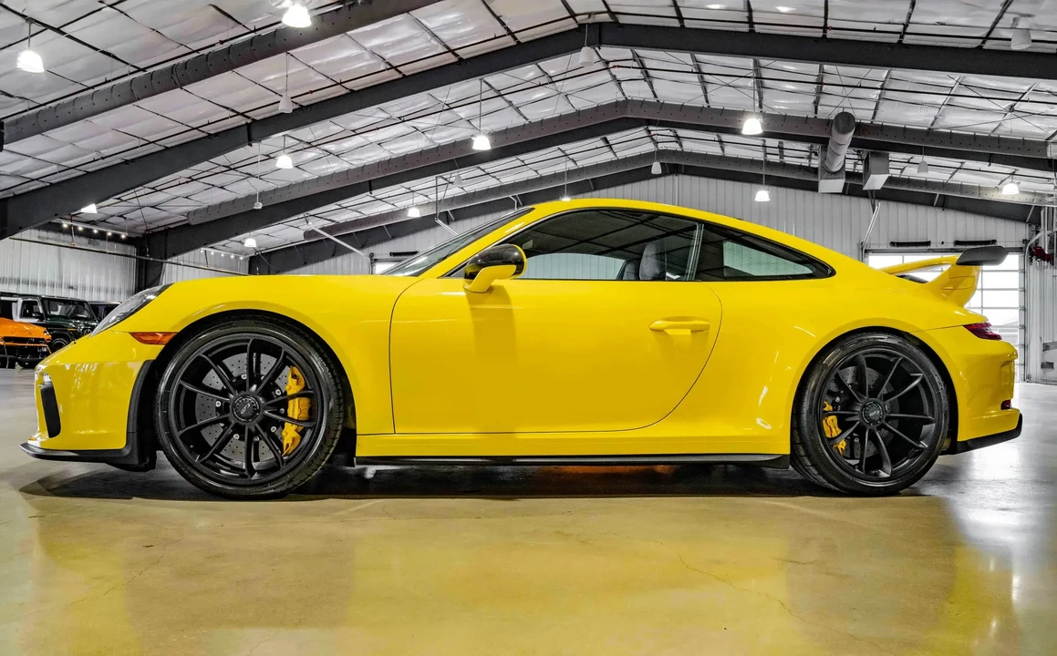 2018 Porsche 991 GT3 - Image 3 of 6