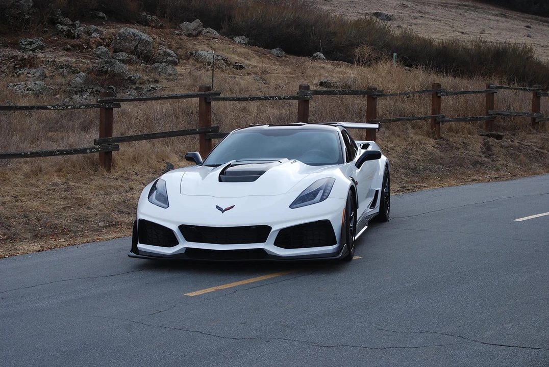 2019 Chevrolet Corvette C7 ZR1 - Image 2 of 31
