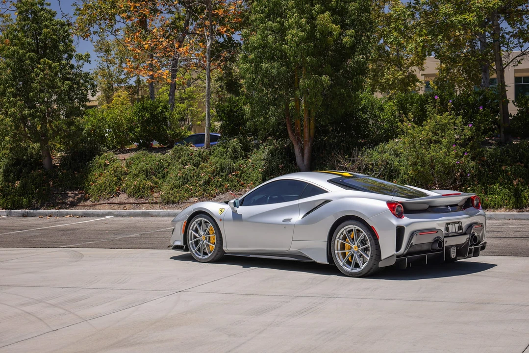 2019 Ferrari 488 Pista - Image 9 of 31