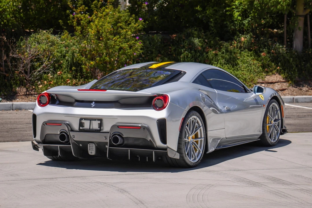 2019 Ferrari 488 Pista - Image 14 of 31