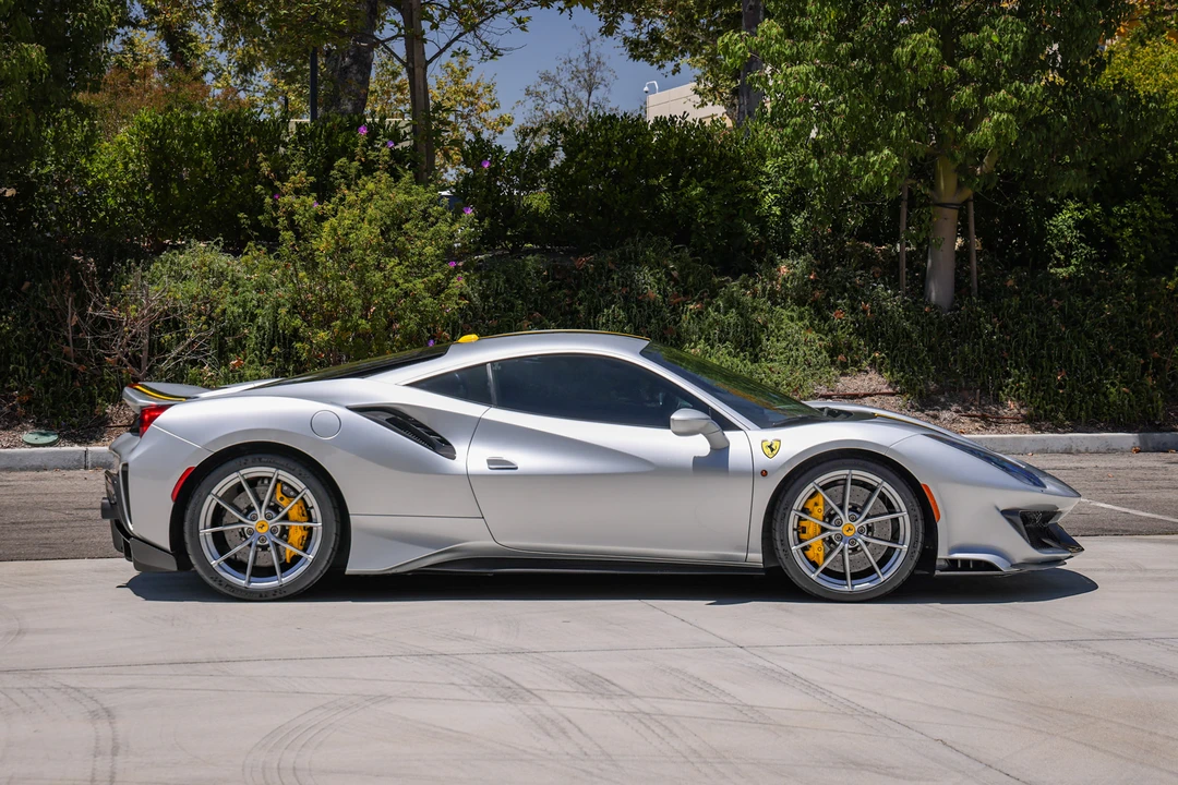 2019 Ferrari 488 Pista - Image 18 of 31