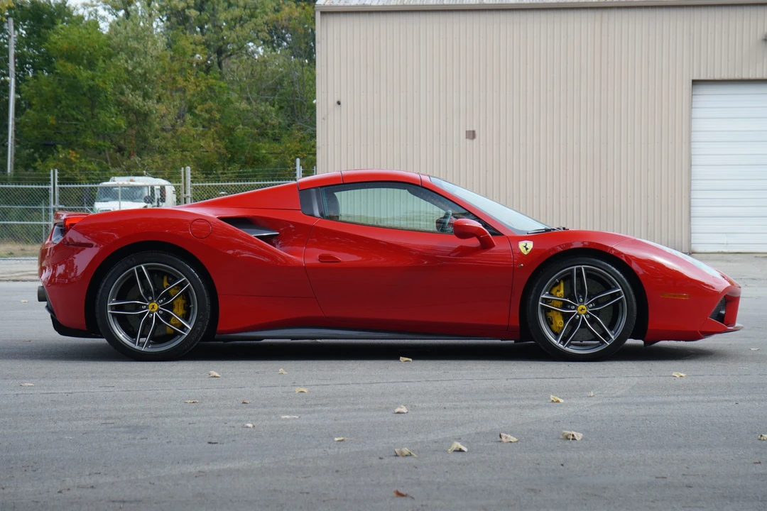 2019 Ferrari 488 Spider - Image 17 of 31