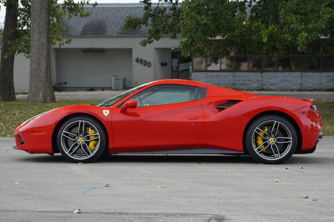 2019 Ferrari 488 Spider - Image 5 of 31