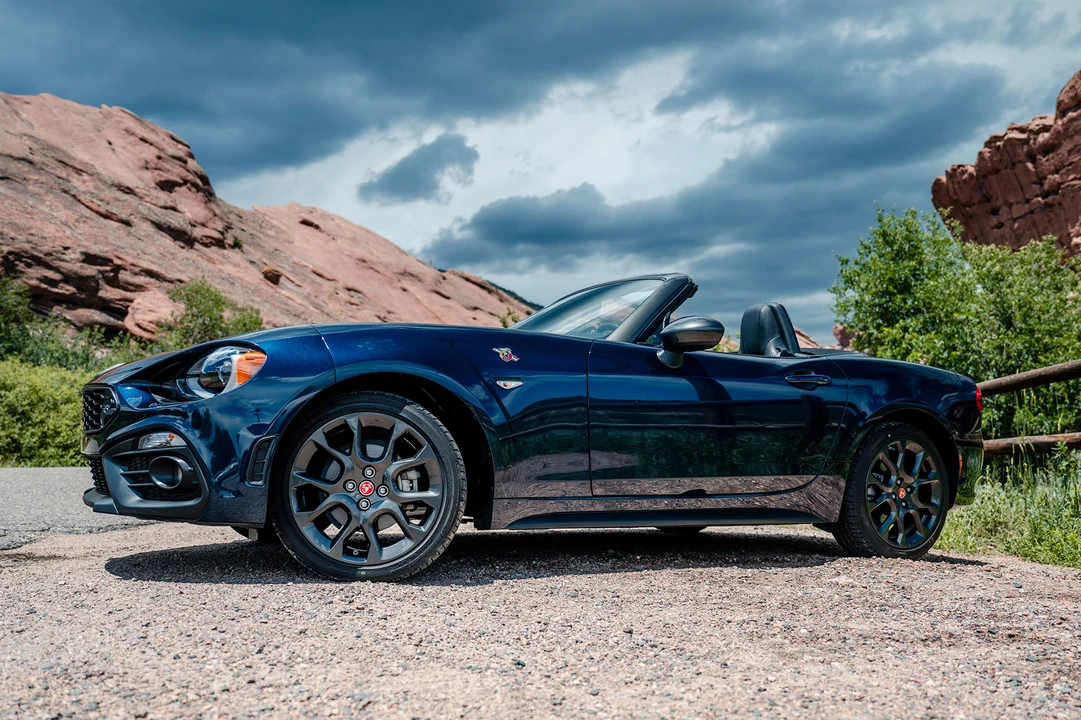 2019 Fiat 124 Spider - Image 11 of 31