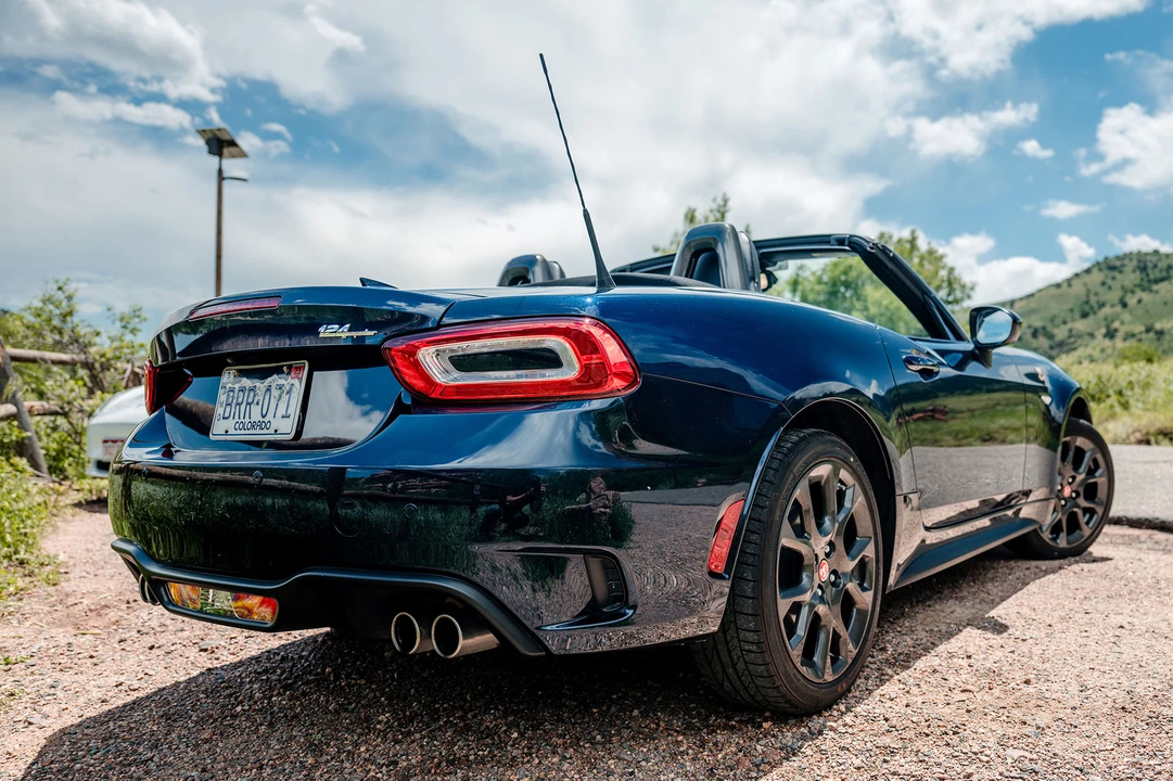2019 Fiat 124 Spider - Image 14 of 31