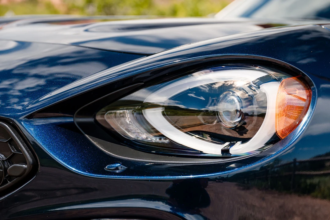 2019 Fiat 124 Spider - Image 16 of 31