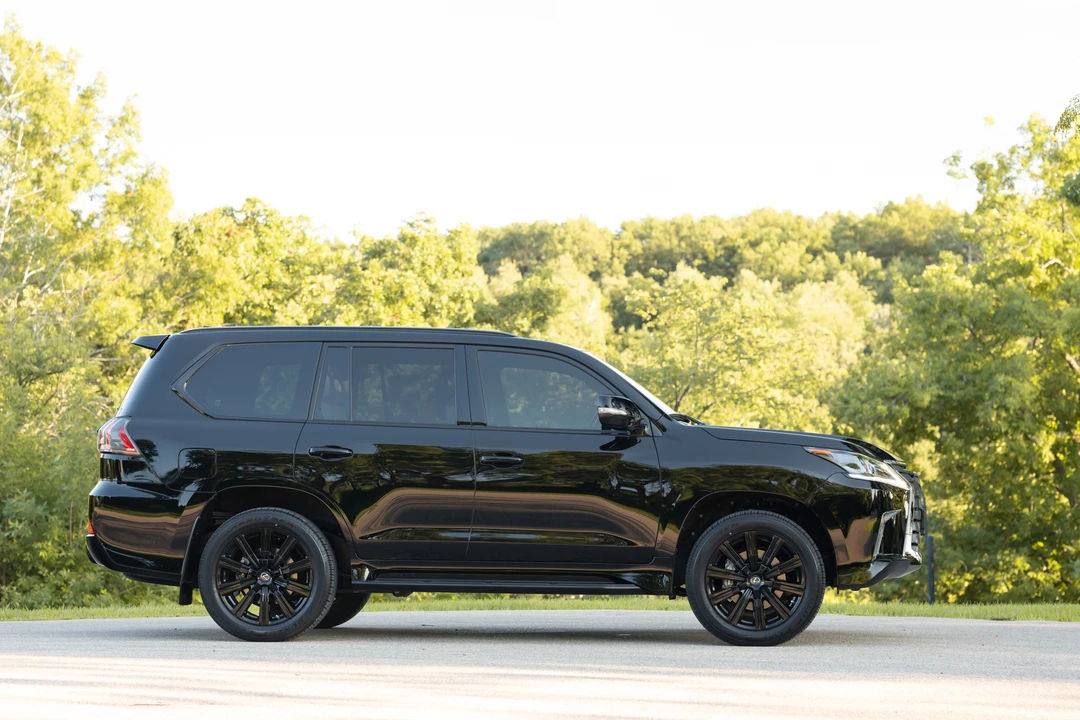 2019 Lexus LX 3rd Gen - Image 11 of 31
