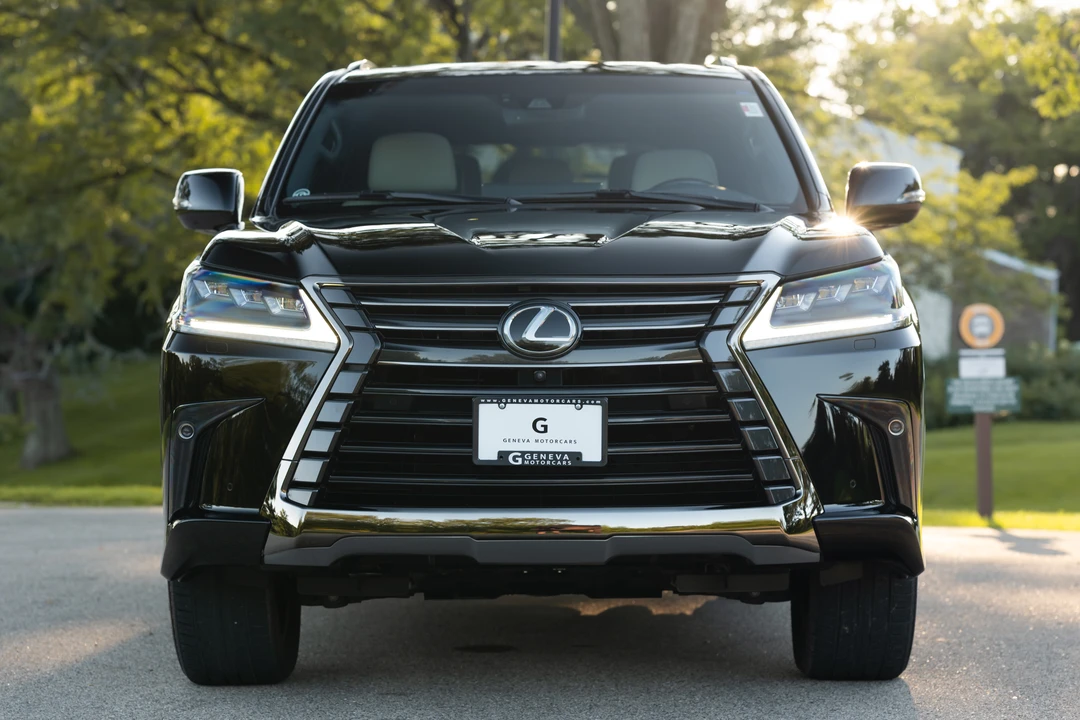 2019 Lexus LX 3rd Gen - Image 16 of 31