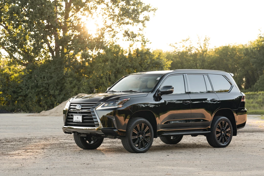 2019 Lexus LX 3rd Gen - Image 18 of 31