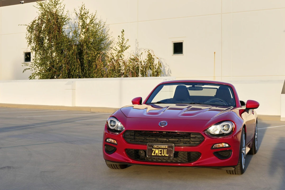 2020 Fiat 124 Spider - Image 26 of 31