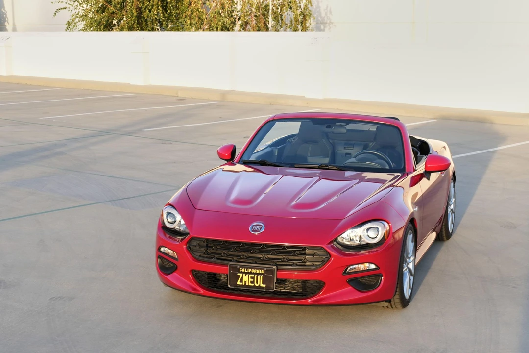 2020 Fiat 124 Spider - Image 27 of 31