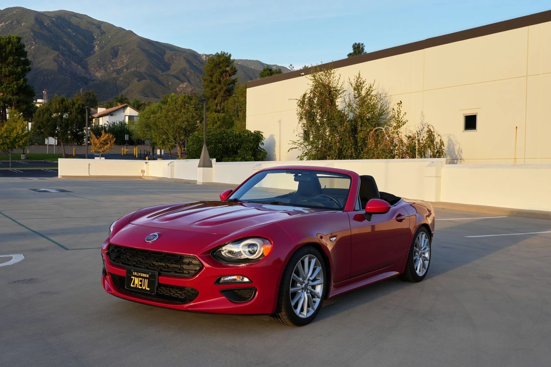2020 Fiat 124 Spider - Image 29 of 31