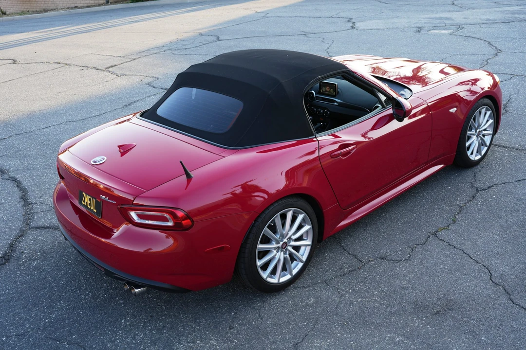 2020 Fiat 124 Spider - Image 17 of 31