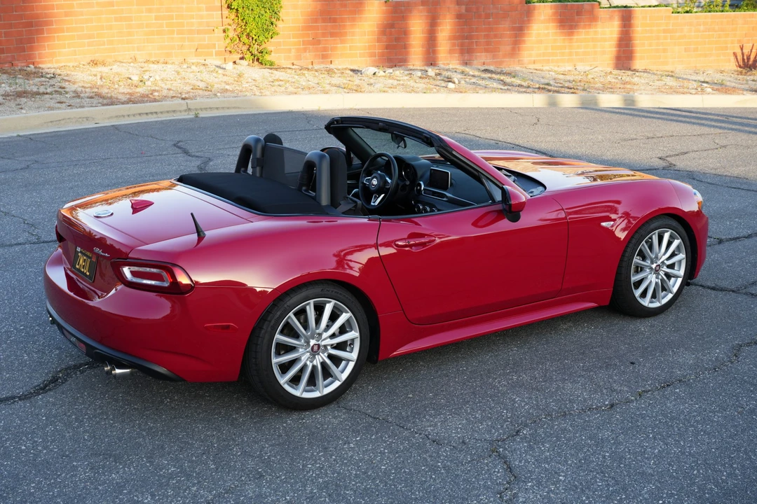 2020 Fiat 124 Spider - Image 19 of 31