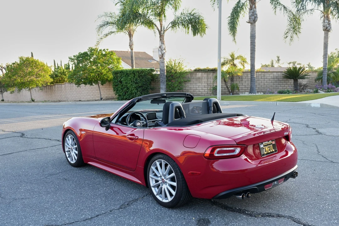 2020 Fiat 124 Spider - Image 11 of 31