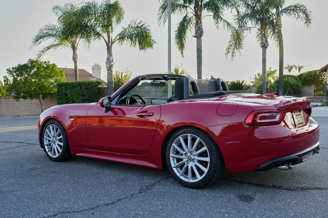 2020 Fiat 124 Spider - Image 10 of 31
