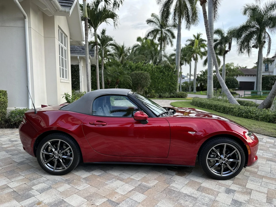 2020 Mazda ND MX-5 Miata - Image 23 of 31