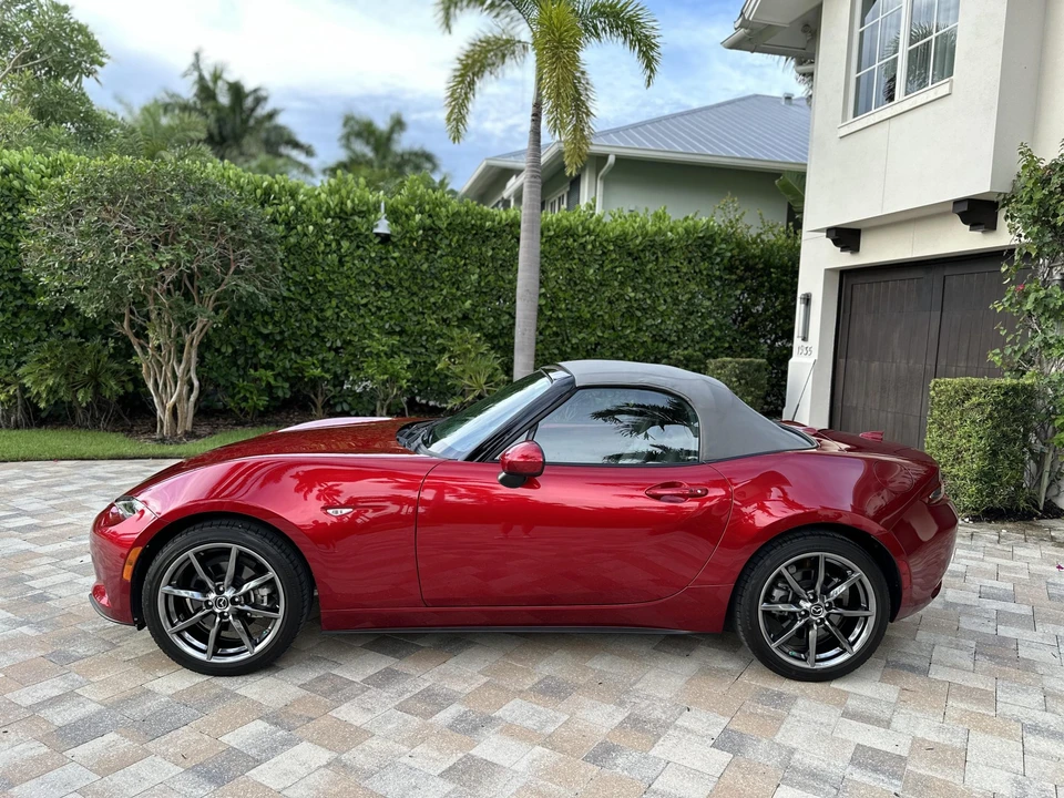 2020 Mazda ND MX-5 Miata - Image 27 of 31