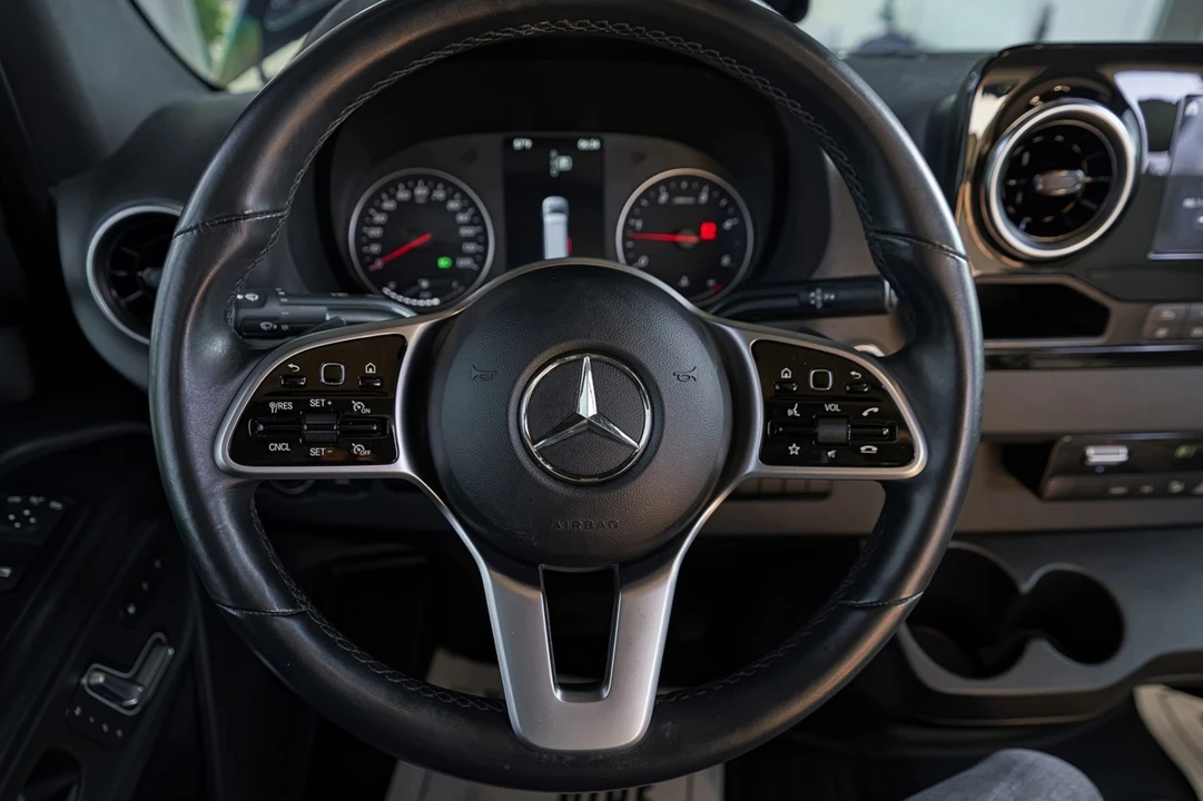 2020 Mercedes-Benz VS30 Sprinter - Image 5 of 9