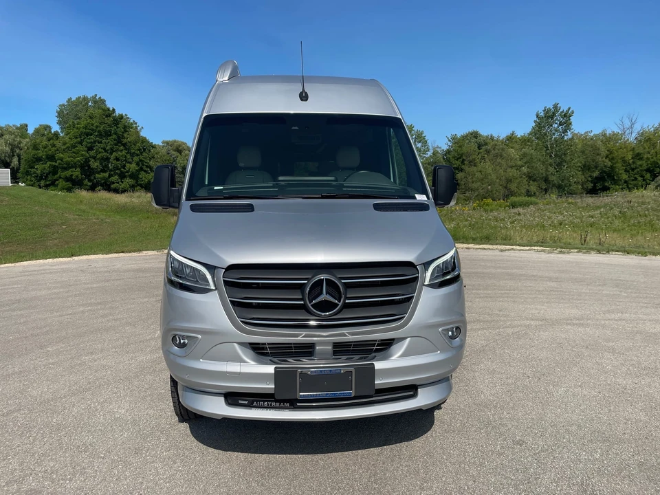 2021 Airstream - Image 29 of 31