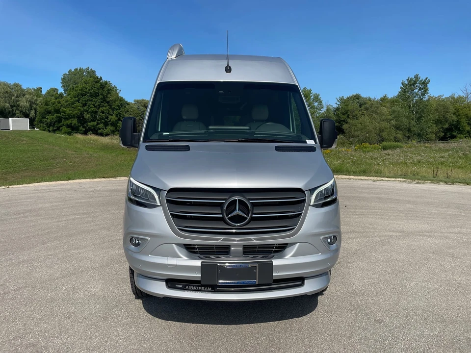 2021 Airstream - Image 30 of 31