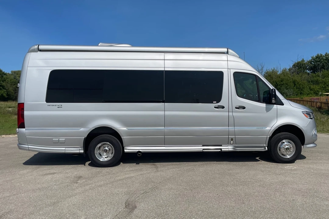 2021 Airstream - Image 20 of 31