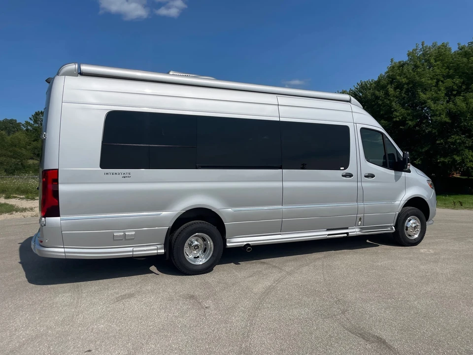 2021 Airstream - Image 18 of 31