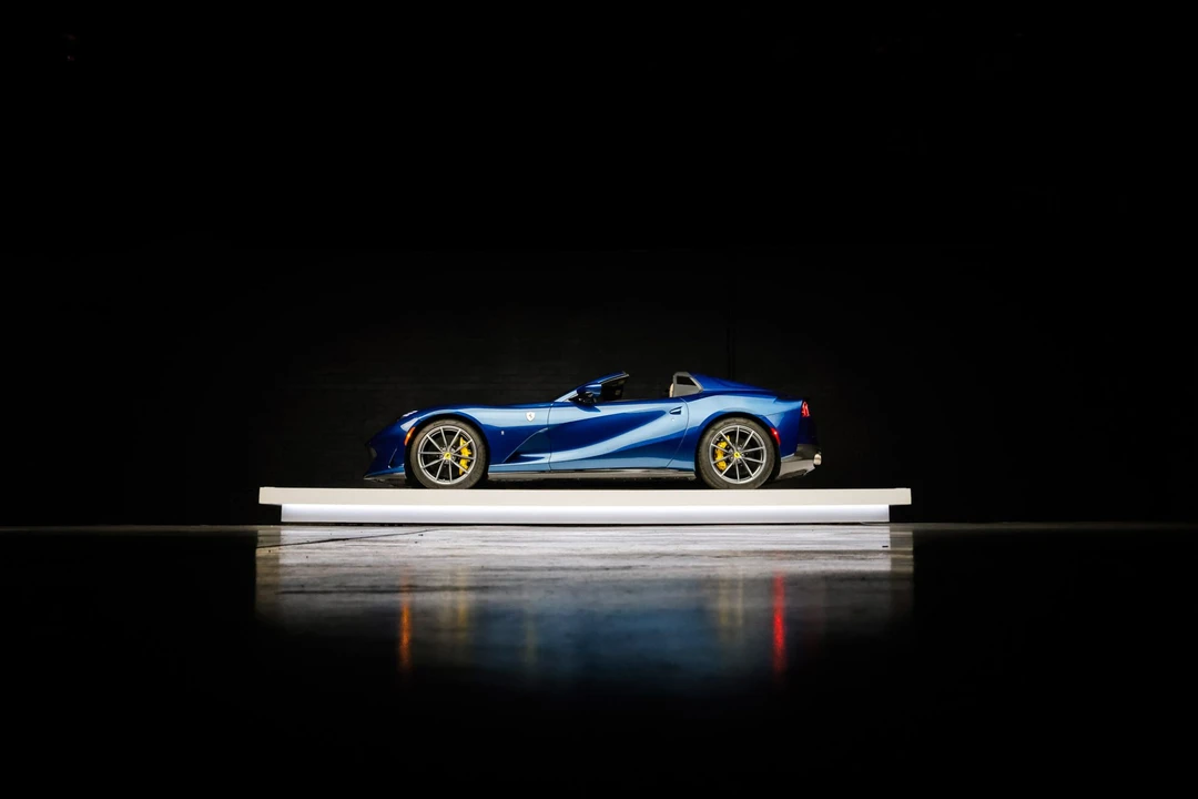 2021 Ferrari 812 GTS - Image 25 of 31