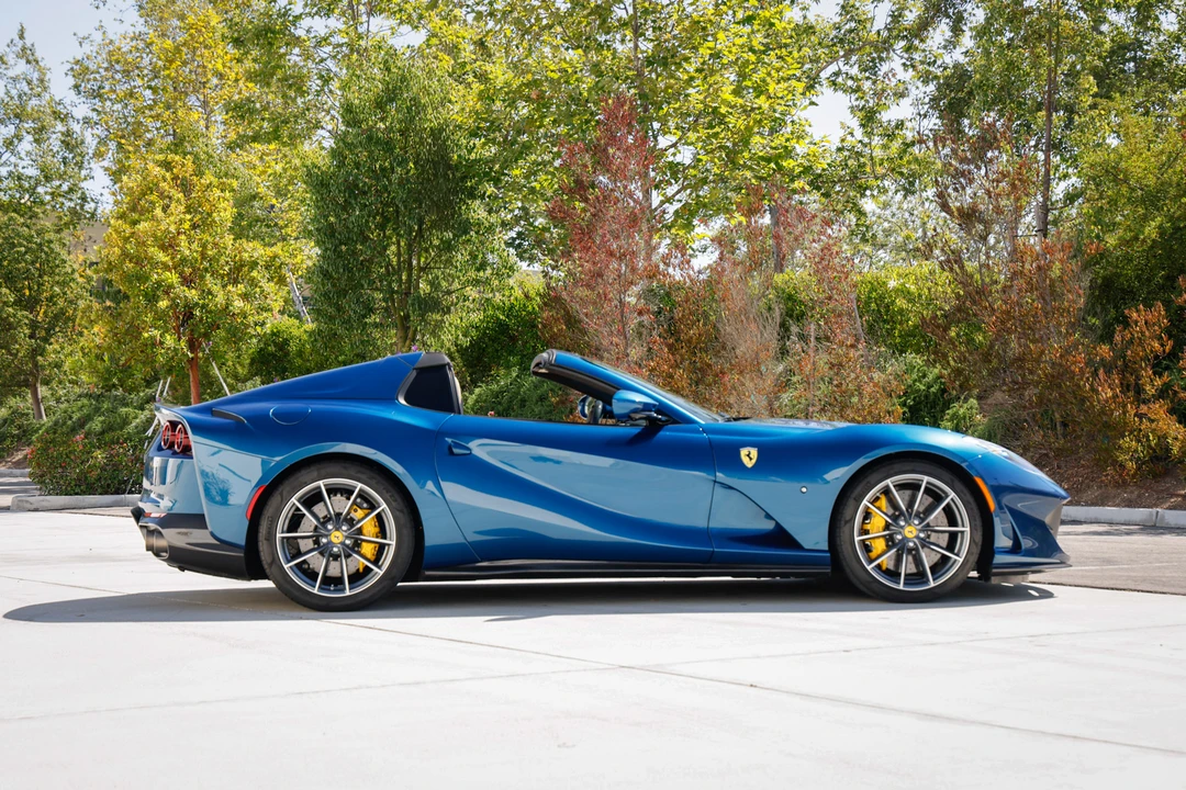 2021 Ferrari 812 GTS - Image 16 of 31
