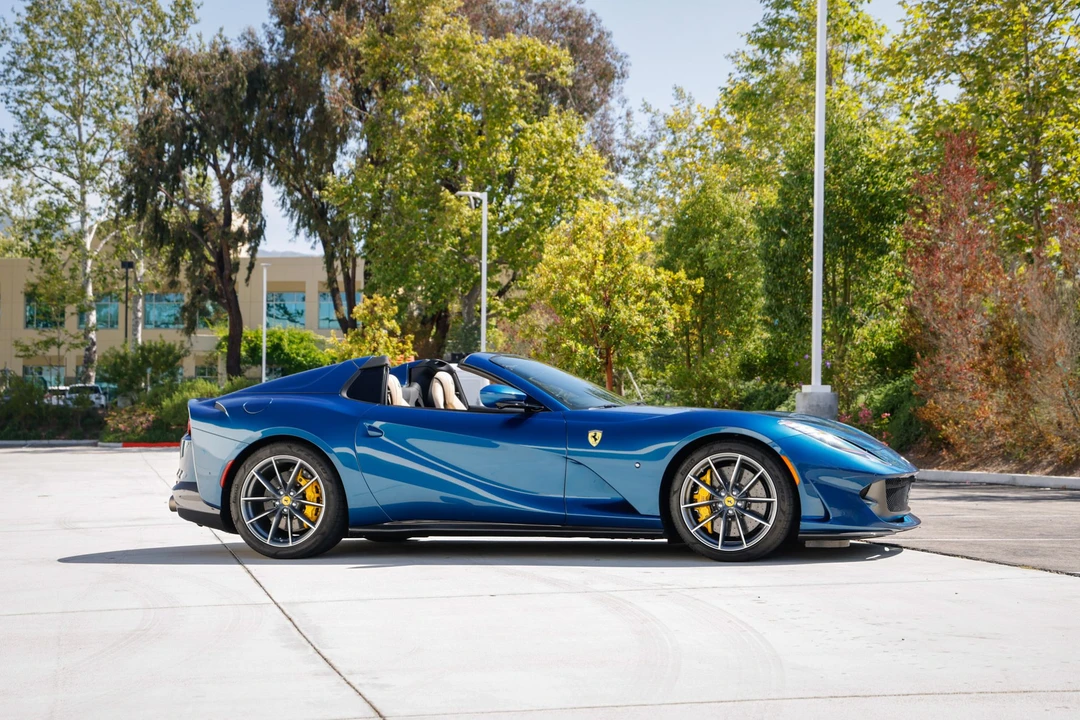2021 Ferrari 812 GTS - Image 17 of 31