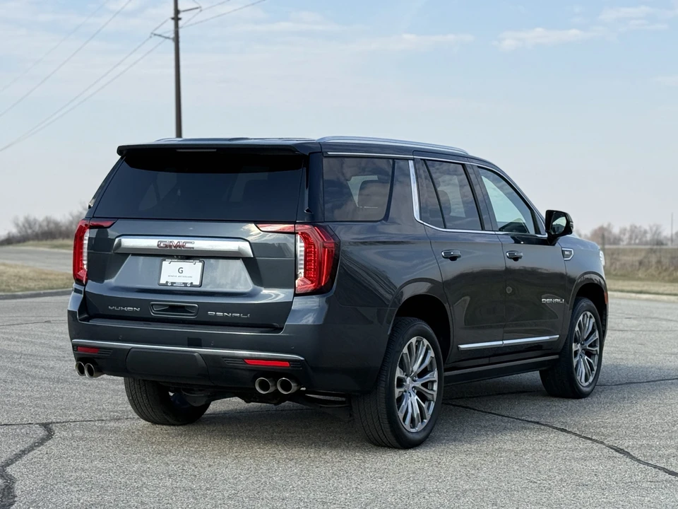 2021 GMC Yukon 5th Gen - Image 11 of 31