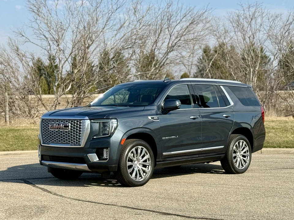 2021 GMC Yukon 5th Gen - Image 2 of 31