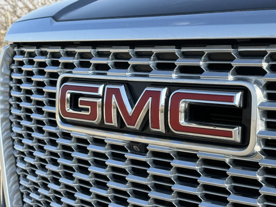 2021 GMC Yukon 5th Gen - Image 20 of 31