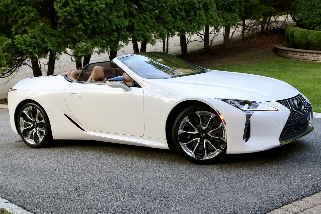 2021 Lexus LC - Image 3 of 31