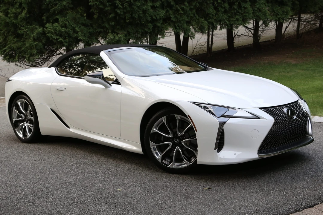 2021 Lexus LC - Image 22 of 31